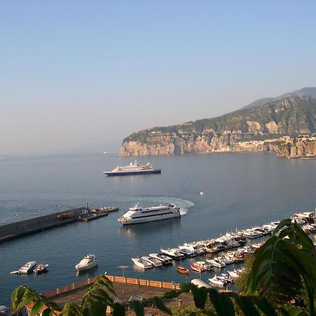 Terra E Mare Lägenhet Sorrento Exteriör bild